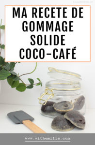 Gommage solide au café et à l'huile de coco fait maison