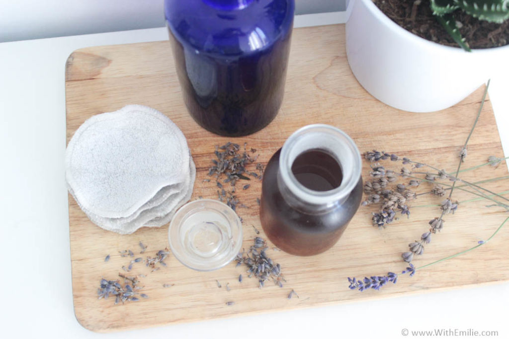 Ma recette d'eau florale de Lavande faite maison | With Emilie | Une
