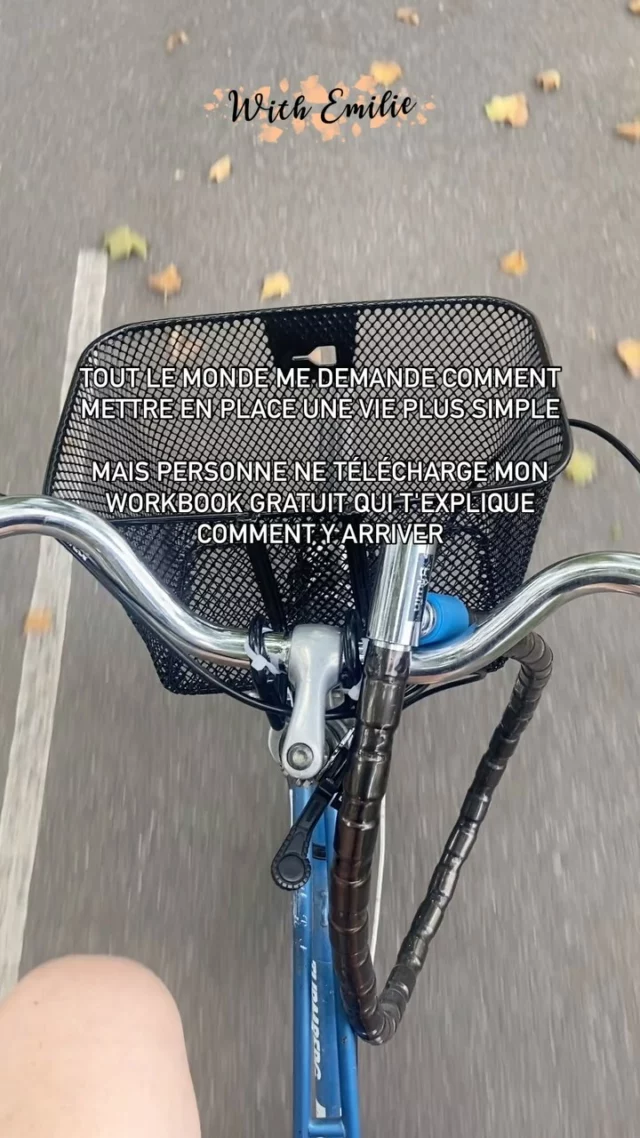 🎁 Commente “WORKBOOK” 👇🏻
pour recevoir ton guide gratuit pour t’aider dans tes premiers pas vers une vie plus simple, minimaliste, frugale et surtout qui te ressemble ! 🌿✨
Tu y trouveras : 
✅ Un challenge de 30 jours pour adopter quelques habitudes de la vie plus simple
✅ Une fiche pour t’aider à poser tes objectifs pour une vie plus minimaliste et frugale
✅ Un article exclusif 4 leçons que j’ai apprises en vivant plus simplement depuis 2017
________________________________
🙋🏻‍♀️ Hello, moi c’est Emilie
Et je suis Coach Simplicité ✨🌿
-
🎙Mon podcast : Une vie plus simple
🗓️ Atelier & planner « J’organise mon année minimaliste »
💻 Programme en ligne : La Méthode SIMPLE
📙 Ebook de recettes « Réaliser soi-même tous ses produits du quotidien »
🔗 RDV sur mon profil 👉🏻 @with_emilie
_____________________________