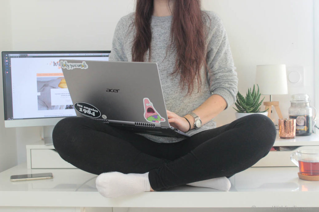 Mes-10-conseils-pour-bien-vivre-le-télétravail-WithEmilieBlog3