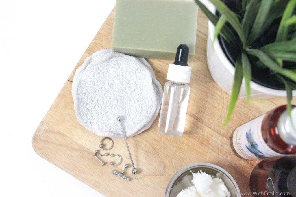 Prendre soin de ses piercings et tatouages naturellement - WithEmilieBlog