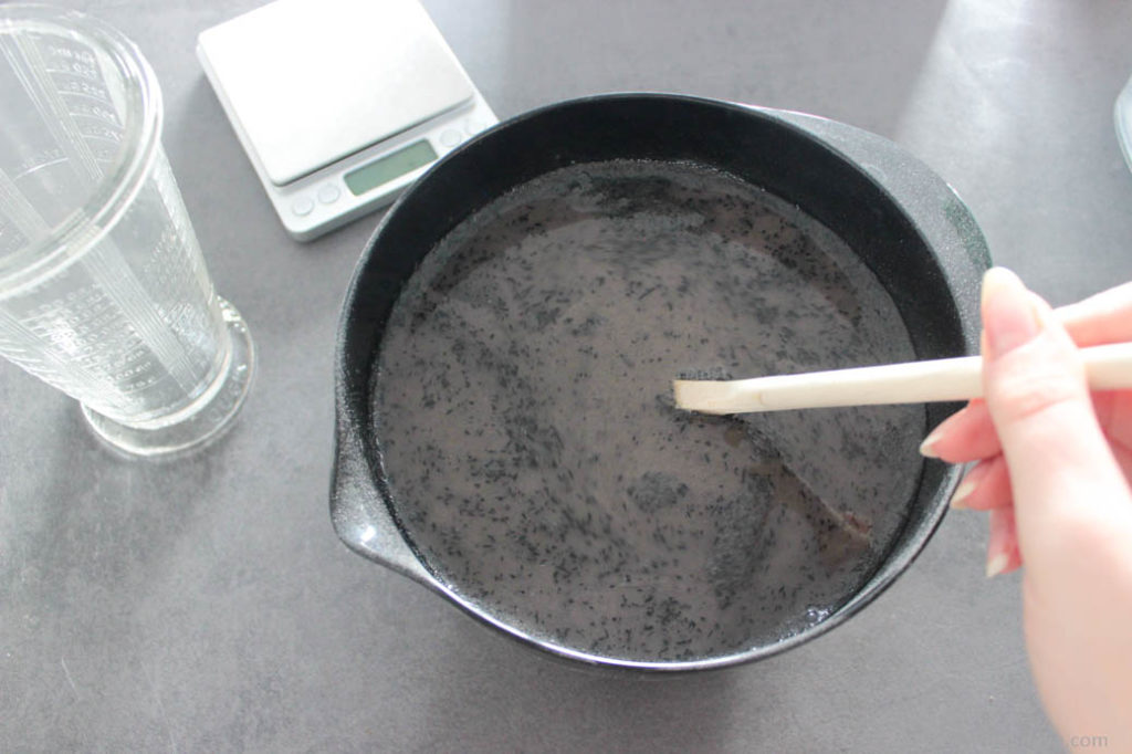 Recette de lessive gratuite à la cendre - WithEmilieBlog